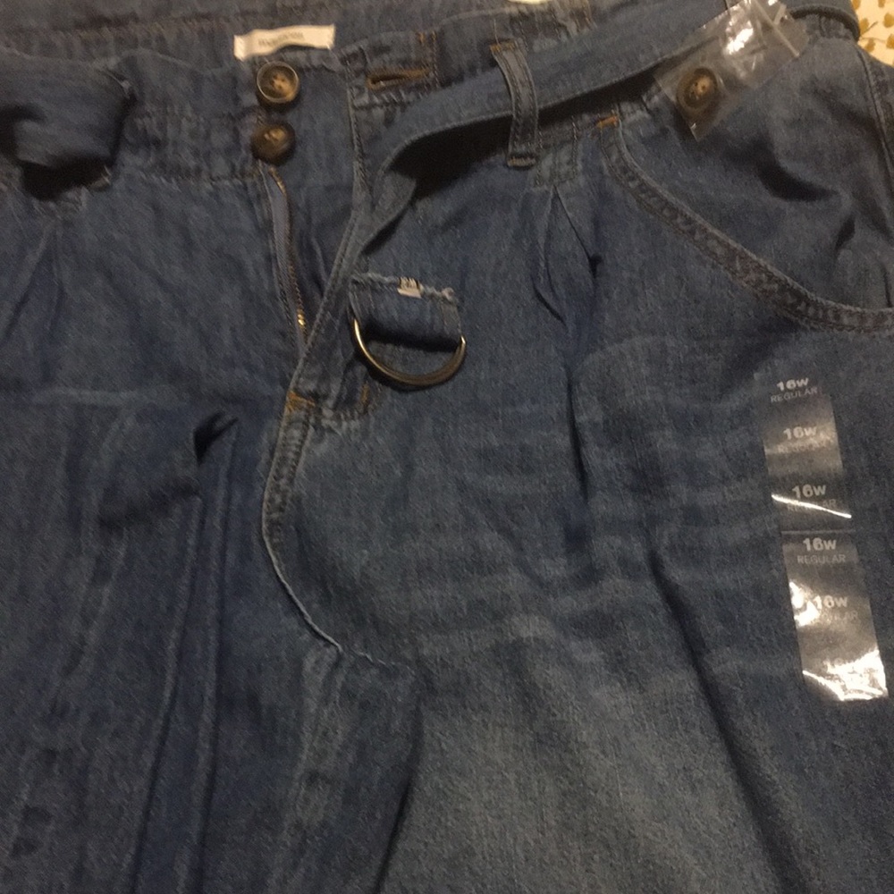 New jeans Maurice’s - Picture 3 of 3